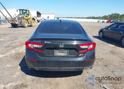 2020 Honda Accord Touring z USA, uszkodzony, nr VIN 1HGCV2F96LA005753